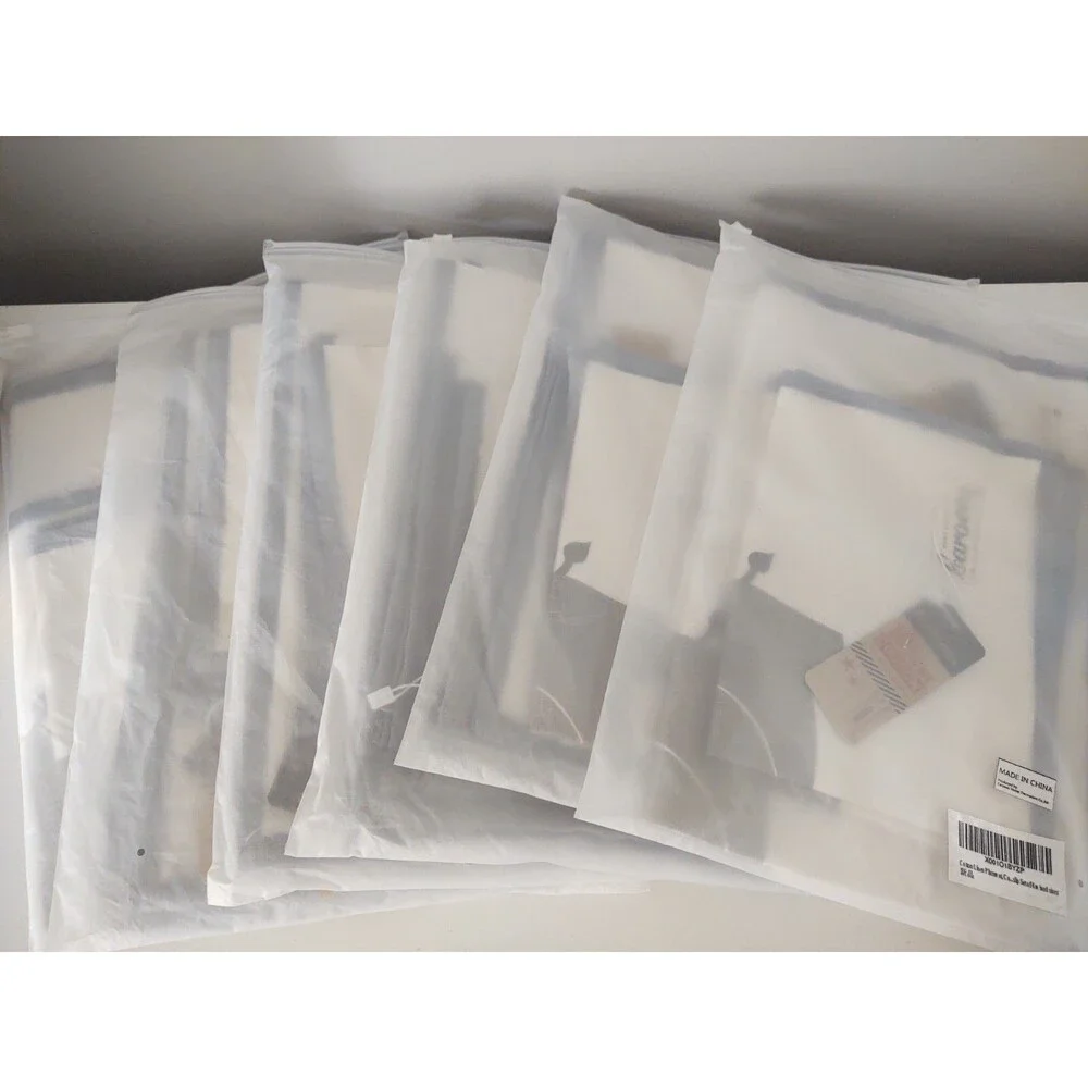 New Caroeas 4 Placemats & 4 Napkins Cream & Grey Linen Elephant Set Lot